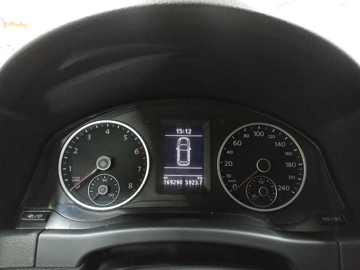 Фольксваген Тигуан б/у, 2012, Механическая. Фото: #12