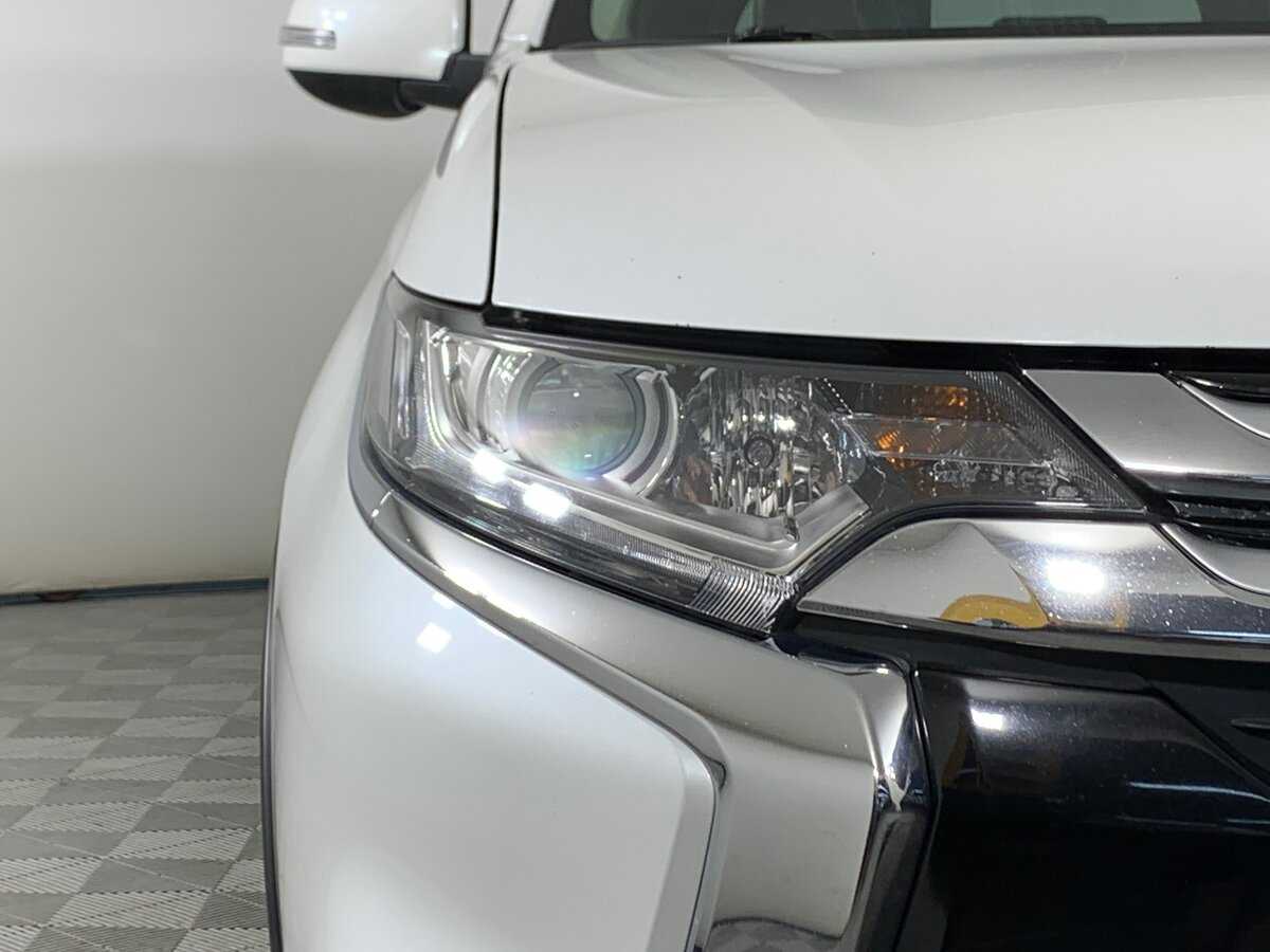 Митсубиши Оутлэндер б/у, 2016, Вариатор. Фото: #9