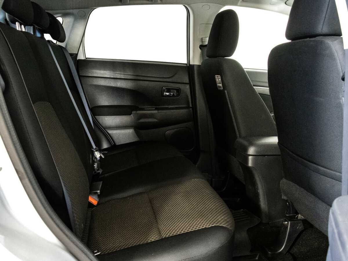 Митсубиши АС-Икс б/у, 2018, Механическая. Фото: #11