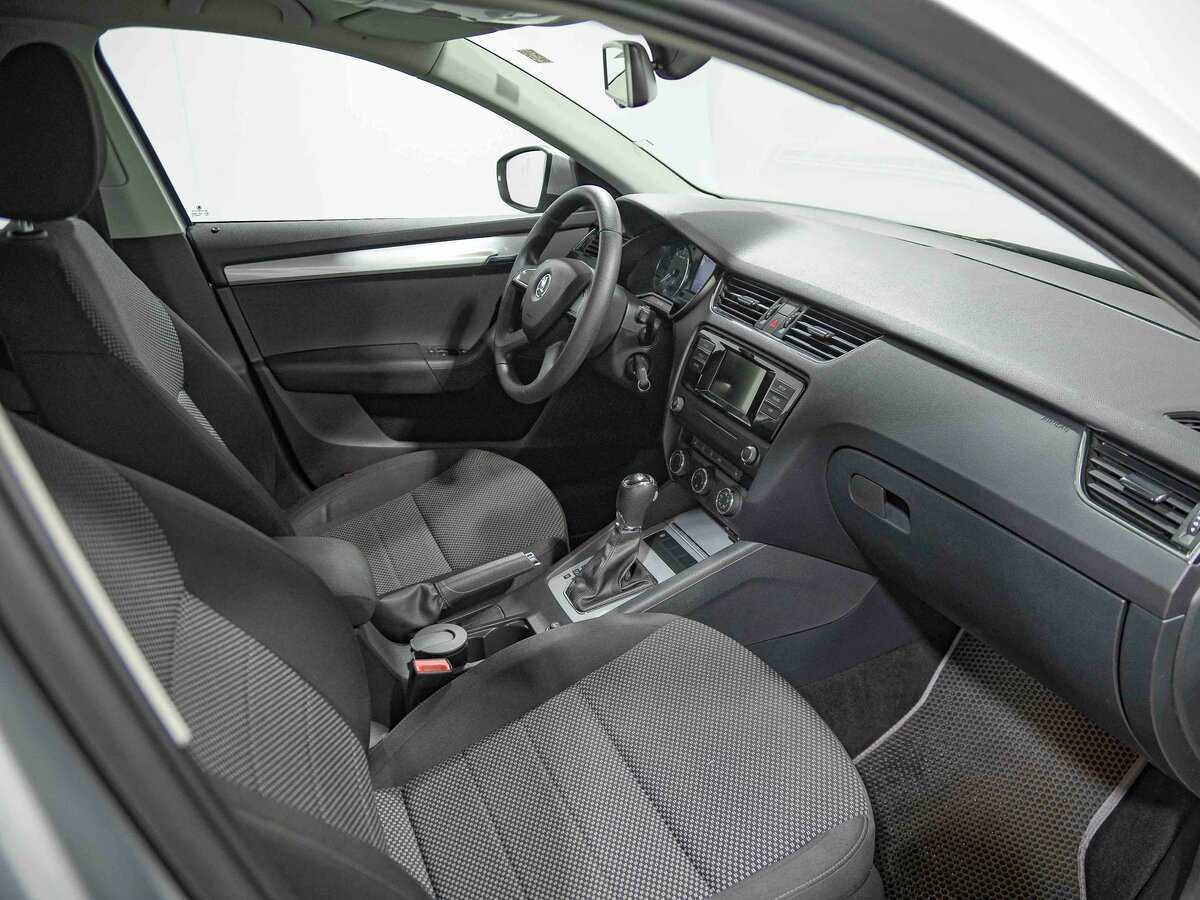 Шкода Октавия б/у, 2014, Роботизированная. Фото: #12