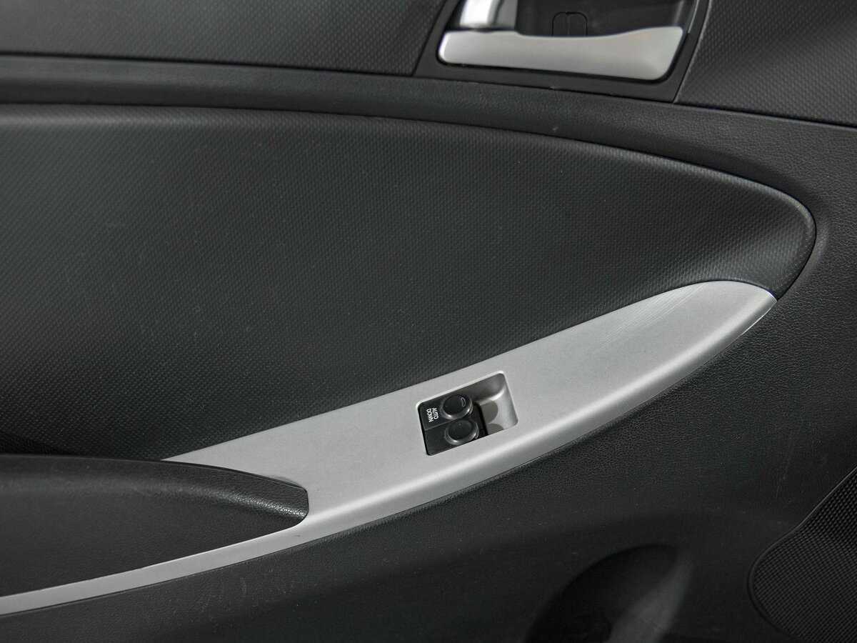 Хендай Солярис б/у, 2013, Автоматическая. Фото: #11