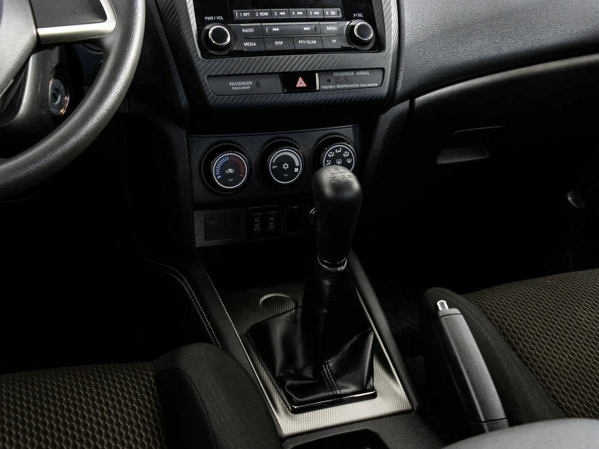 Митсубиши АС-Икс б/у, 2017, Механическая. Фото: #9