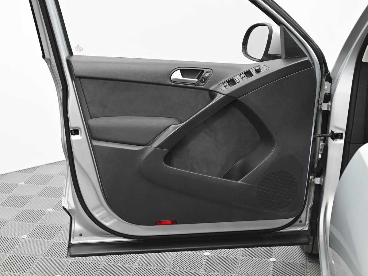 Фольксваген Тигуан б/у, 2016, Автоматическая. Фото: #7