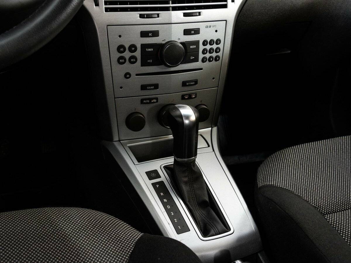 Опель Астра б/у, 2014, Автоматическая. Фото: #12