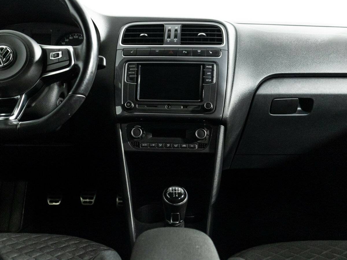 Фольксваген Поло б/у, 2018, Механическая. Фото: #13