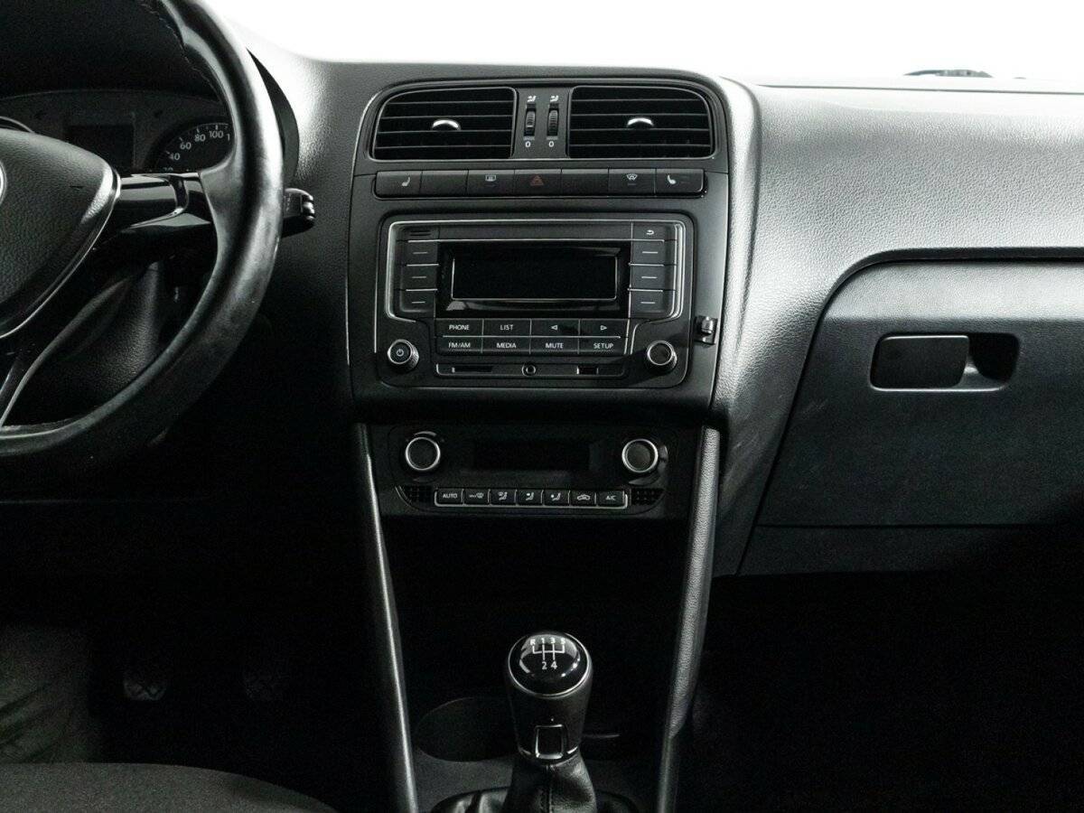 Фольксваген Поло б/у, 2017, Механическая. Фото: #13