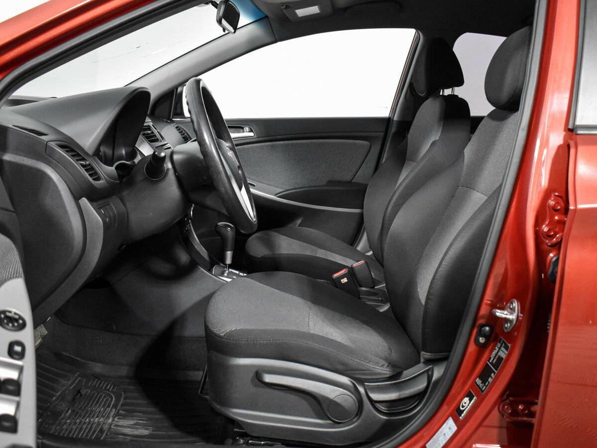 Хендай Солярис б/у, 2012, Автоматическая. Фото: #9