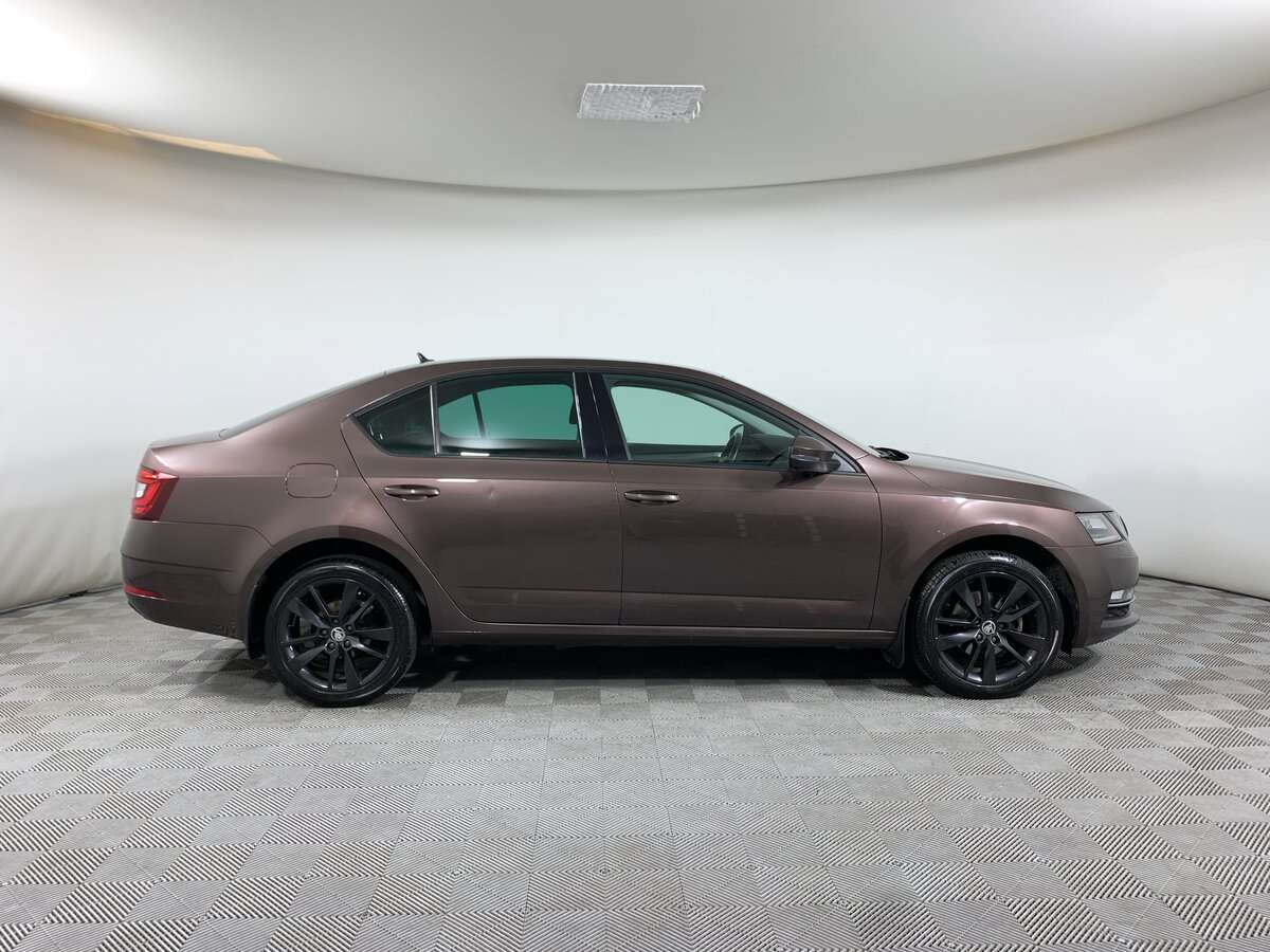 Шкода Октавия б/у, 2018, Роботизированная. Фото: #3