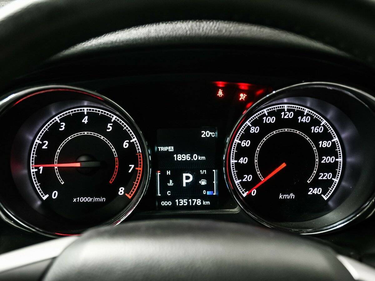 Митсубиши АС-Икс б/у, 2014, Вариатор. Фото: #9