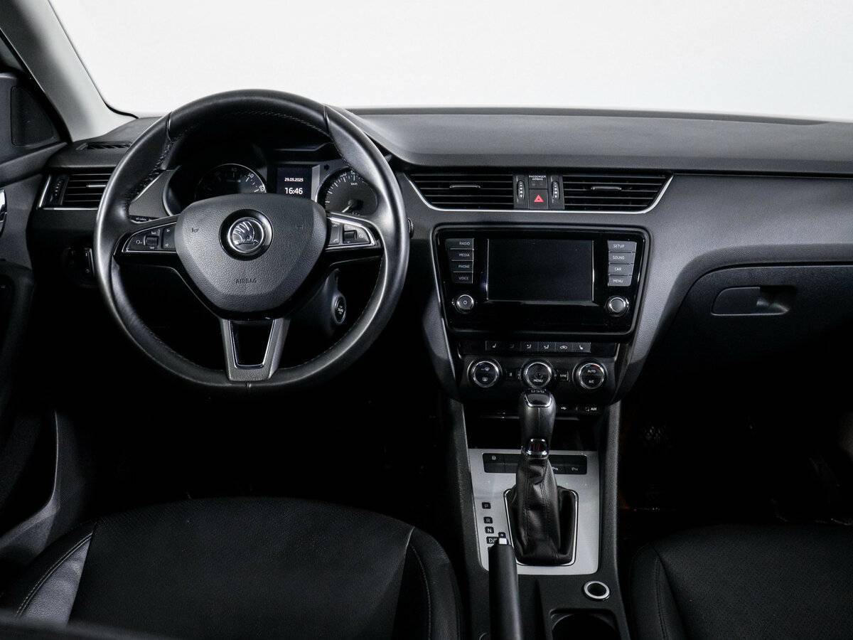 Шкода Октавия б/у, 2016, Роботизированная. Фото: #11