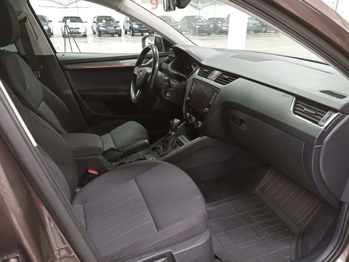 Шкода Октавия б/у, 2018, Роботизированная. Фото: #10