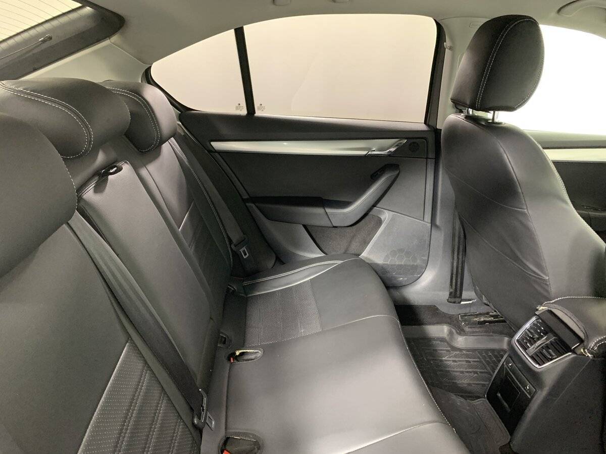 Шкода Октавия б/у, 2013, Роботизированная. Фото: #16