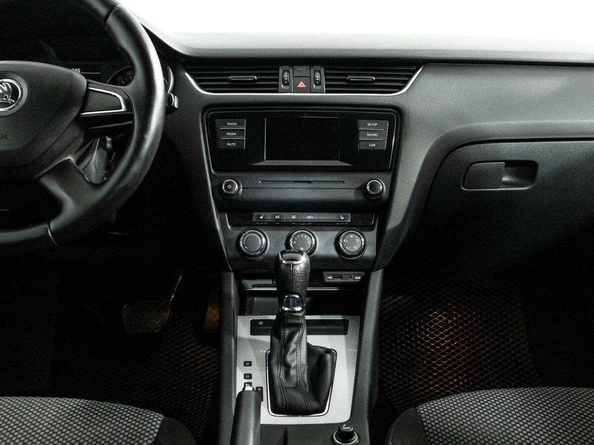 Шкода Октавия б/у, 2014, Роботизированная. Фото: #13