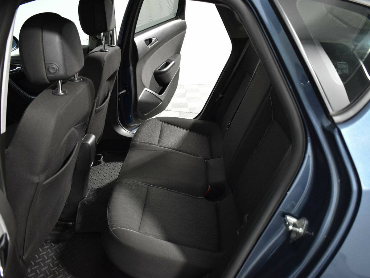 Опель Астра б/у, 2012, Автоматическая. Фото: #11