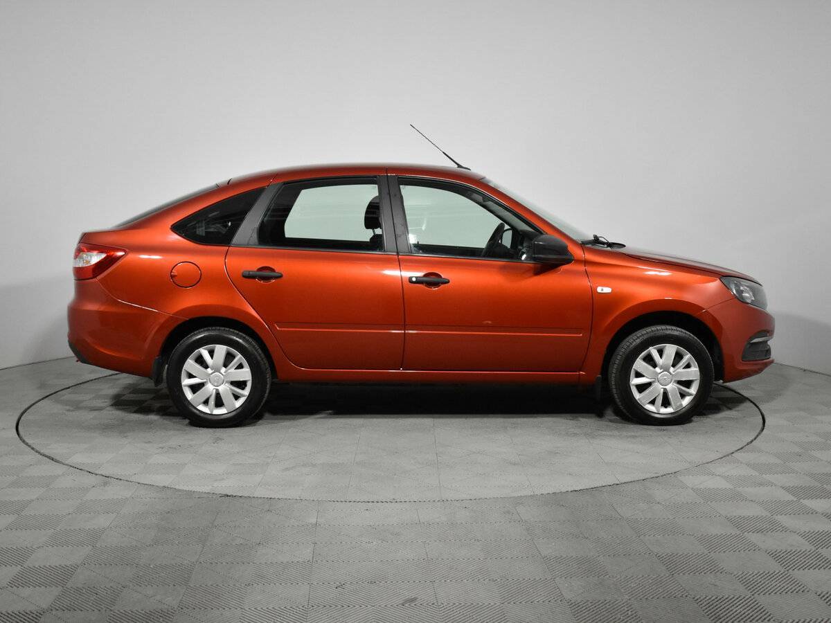 Лада (ВАЗ) Гранта б/у, 2020, Механическая. Фото: #3