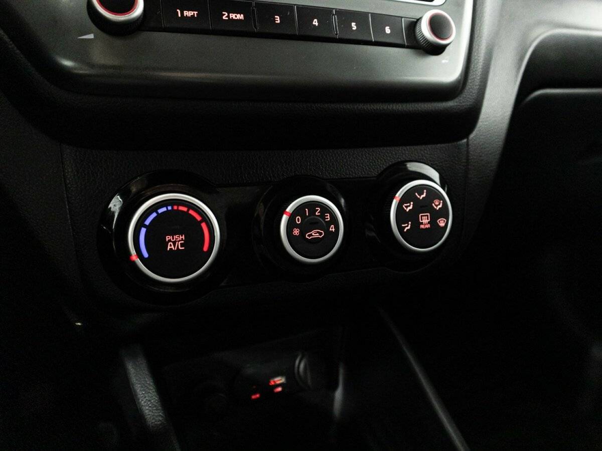 Киа Рио б/у, 2017, Автоматическая. Фото: #15