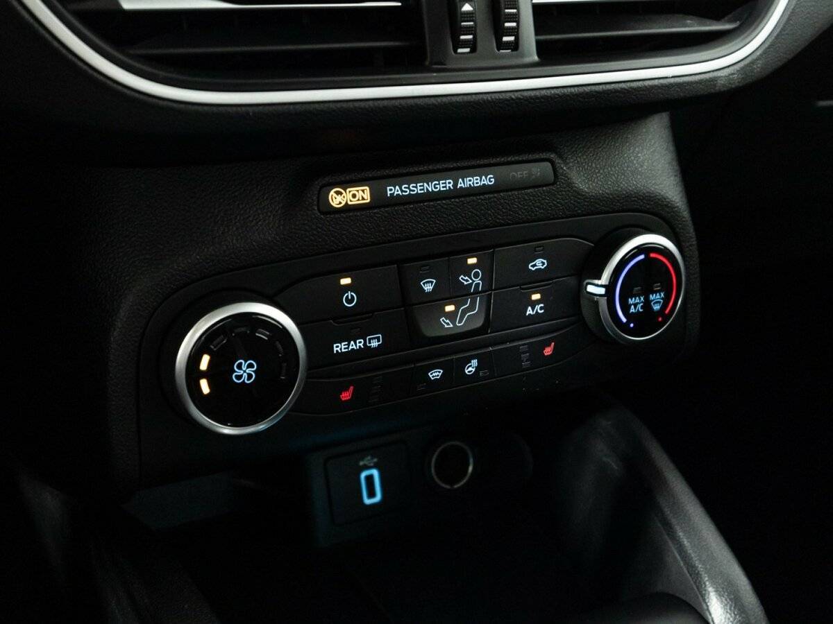 Форд Фокус б/у, 2019, Автоматическая. Фото: #17