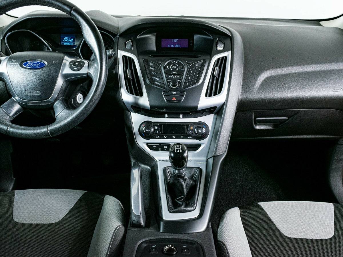 Форд Фокус б/у, 2012, Механическая. Фото: #10