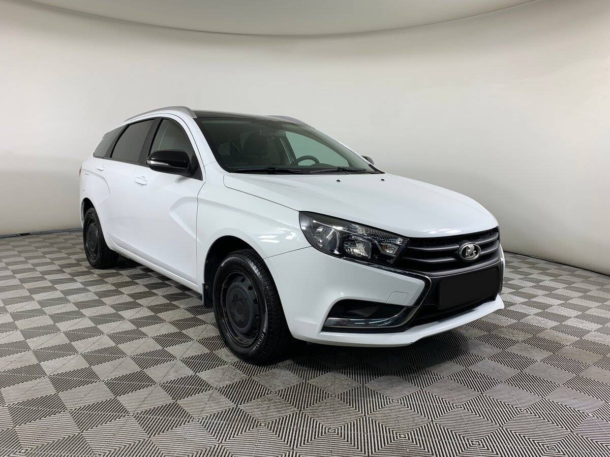 Лада (ВАЗ) Веста б/у, 2021, Механическая. Фото: #2