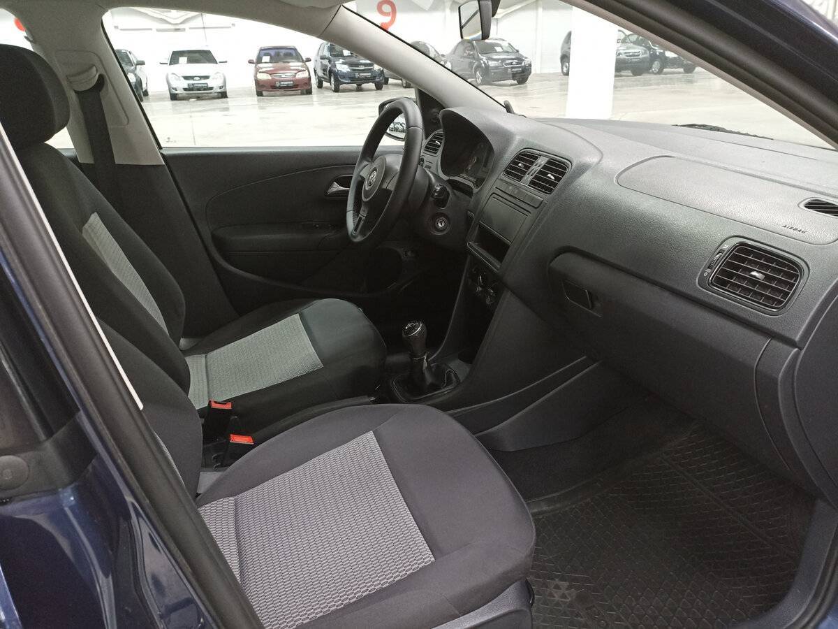 Фольксваген Поло б/у, 2015, Механическая. Фото: #10