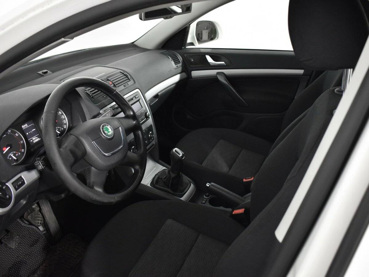 Шкода Октавия б/у, 2013, Механическая. Фото: #8