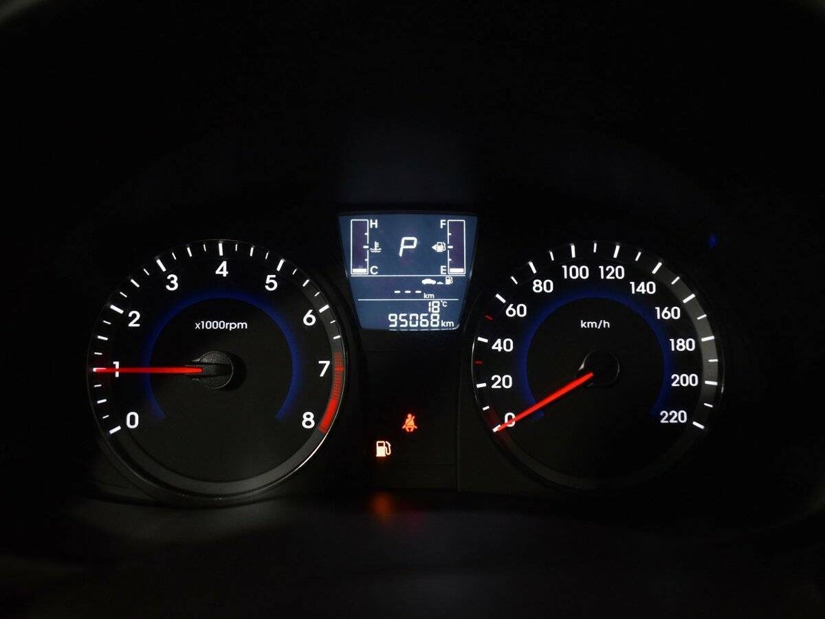 Хендай Солярис б/у, 2015, Автоматическая. Фото: #12