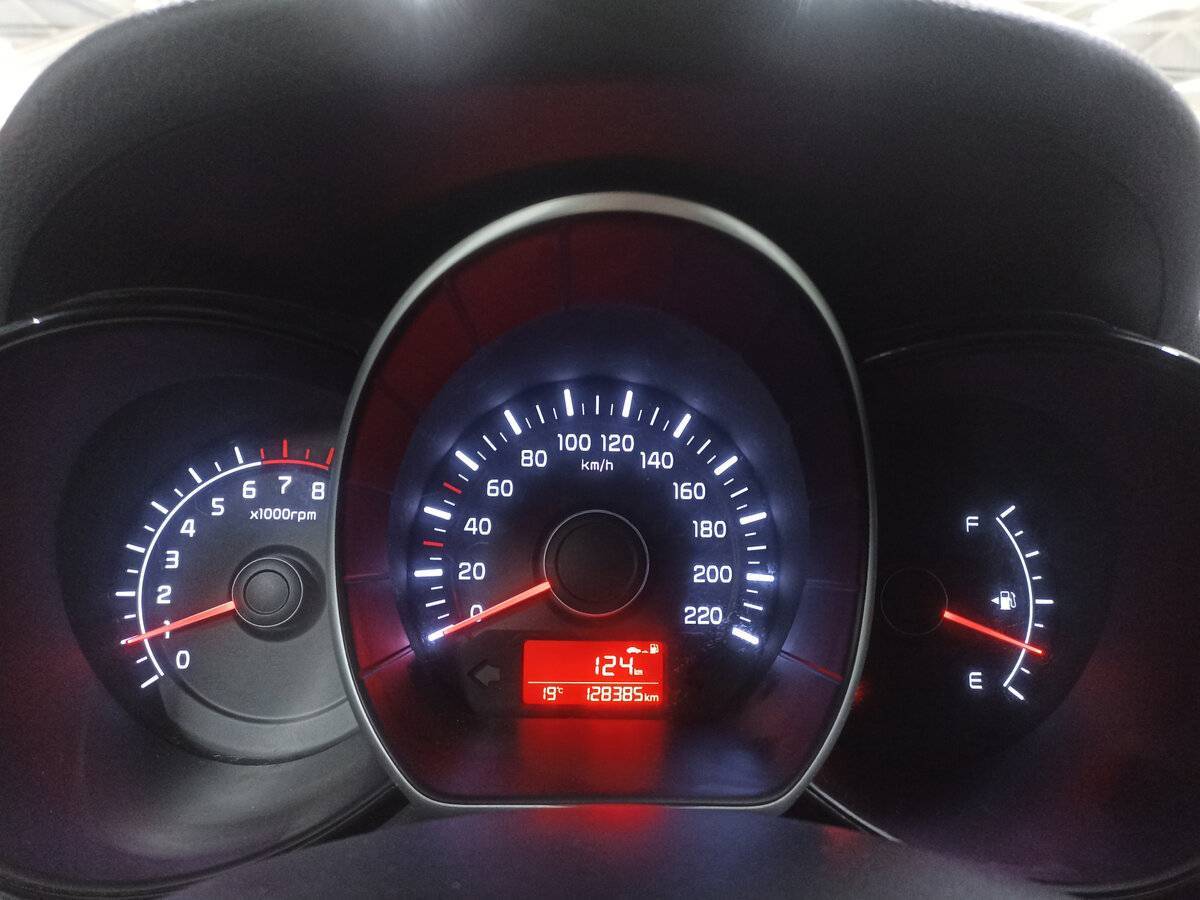 Киа Рио б/у, 2015, Механическая. Фото: #12