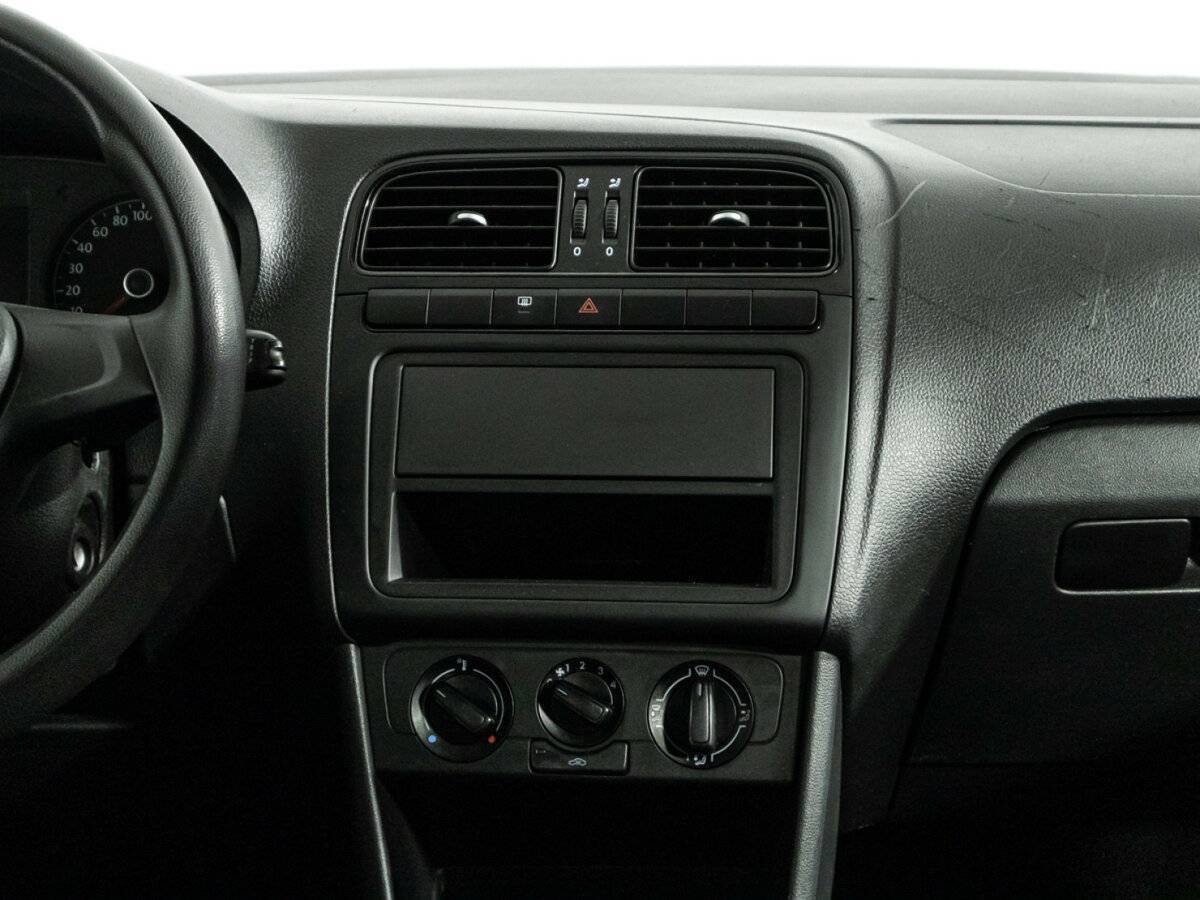 Фольксваген Поло б/у, 2016, Механическая. Фото: #13