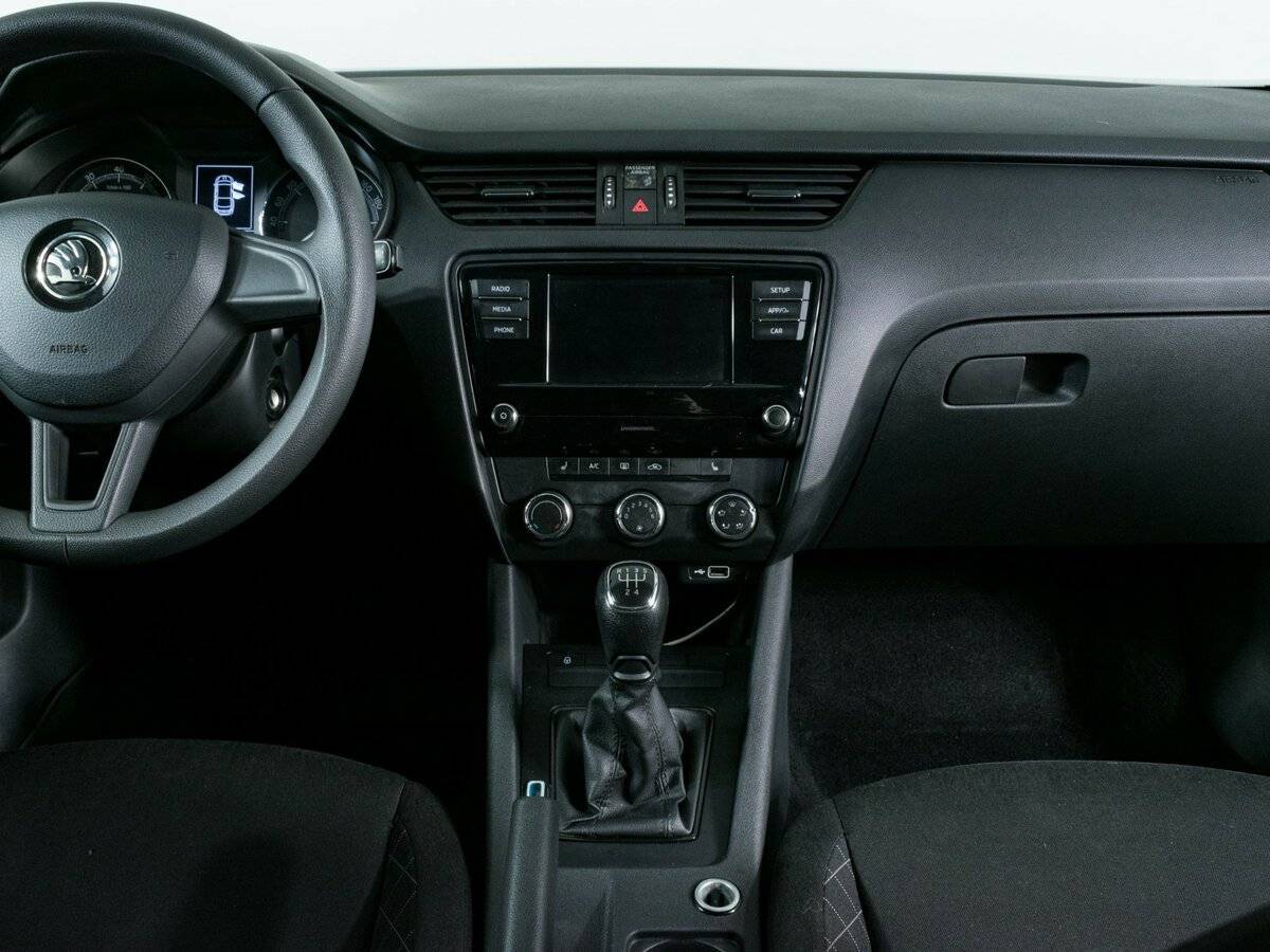 Шкода Октавия б/у, 2019, Механическая. Фото: #10