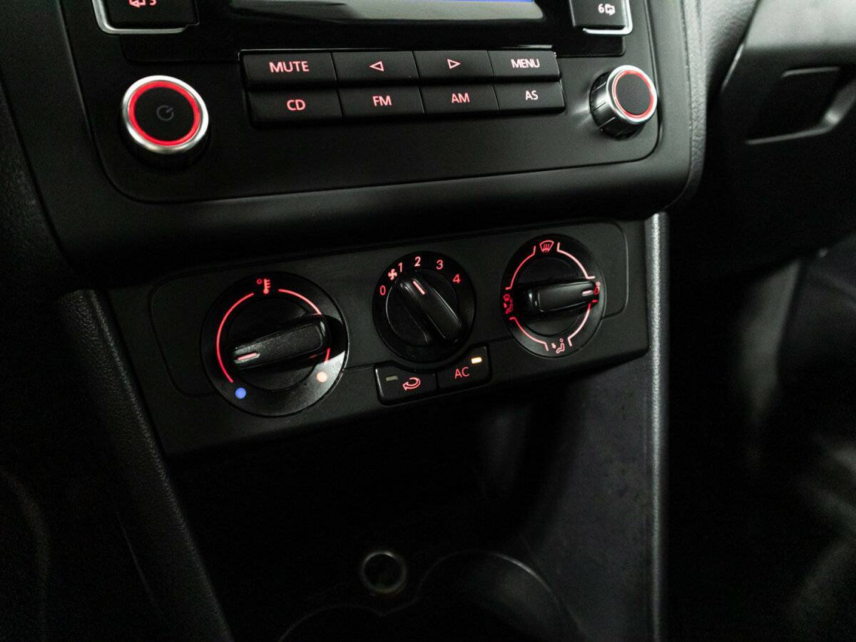 Фольксваген Поло б/у, 2012, Автоматическая. Фото: #15