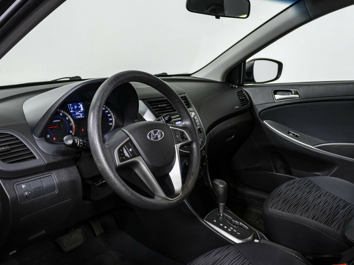 Хендай Солярис б/у, 2015, Автоматическая. Фото: #8