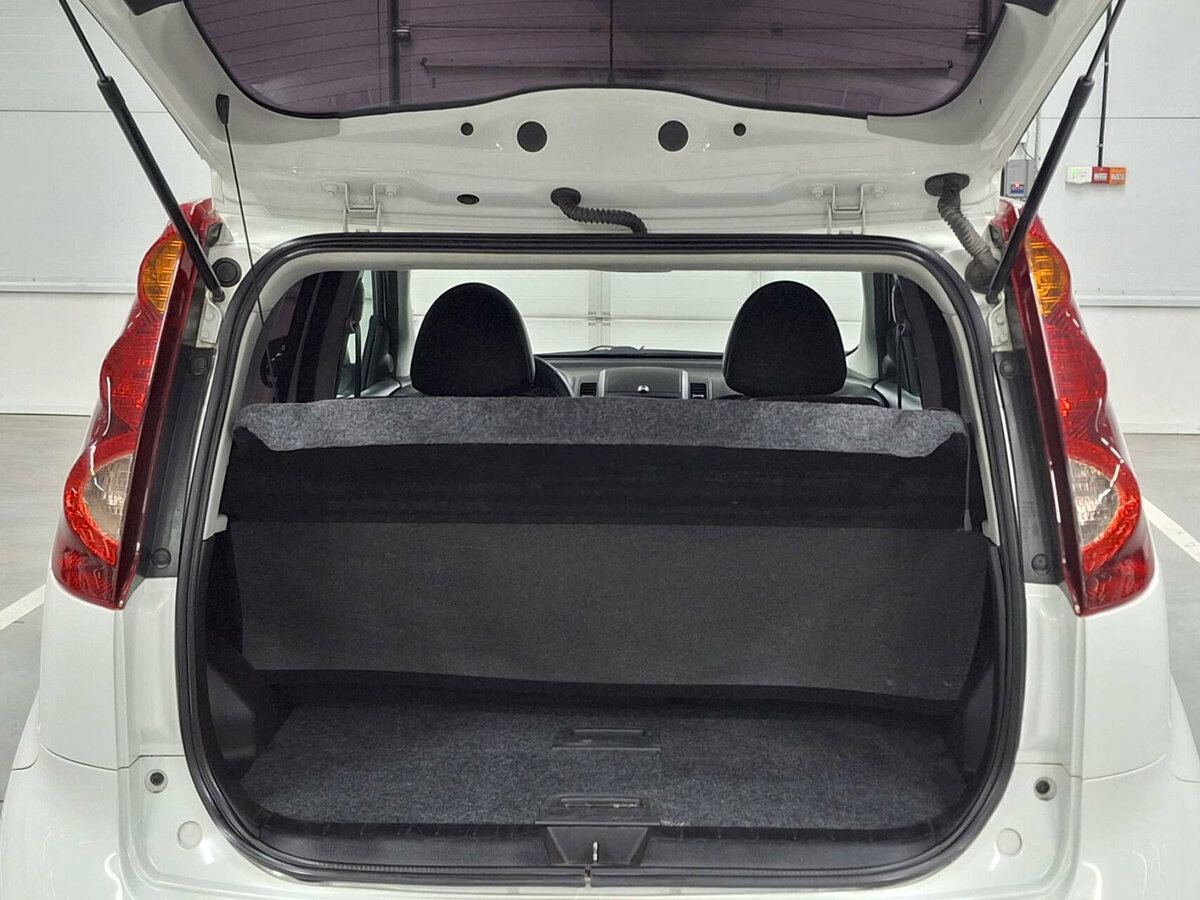 Ниссан Ноут б/у, 2012, Механическая. Фото: #9