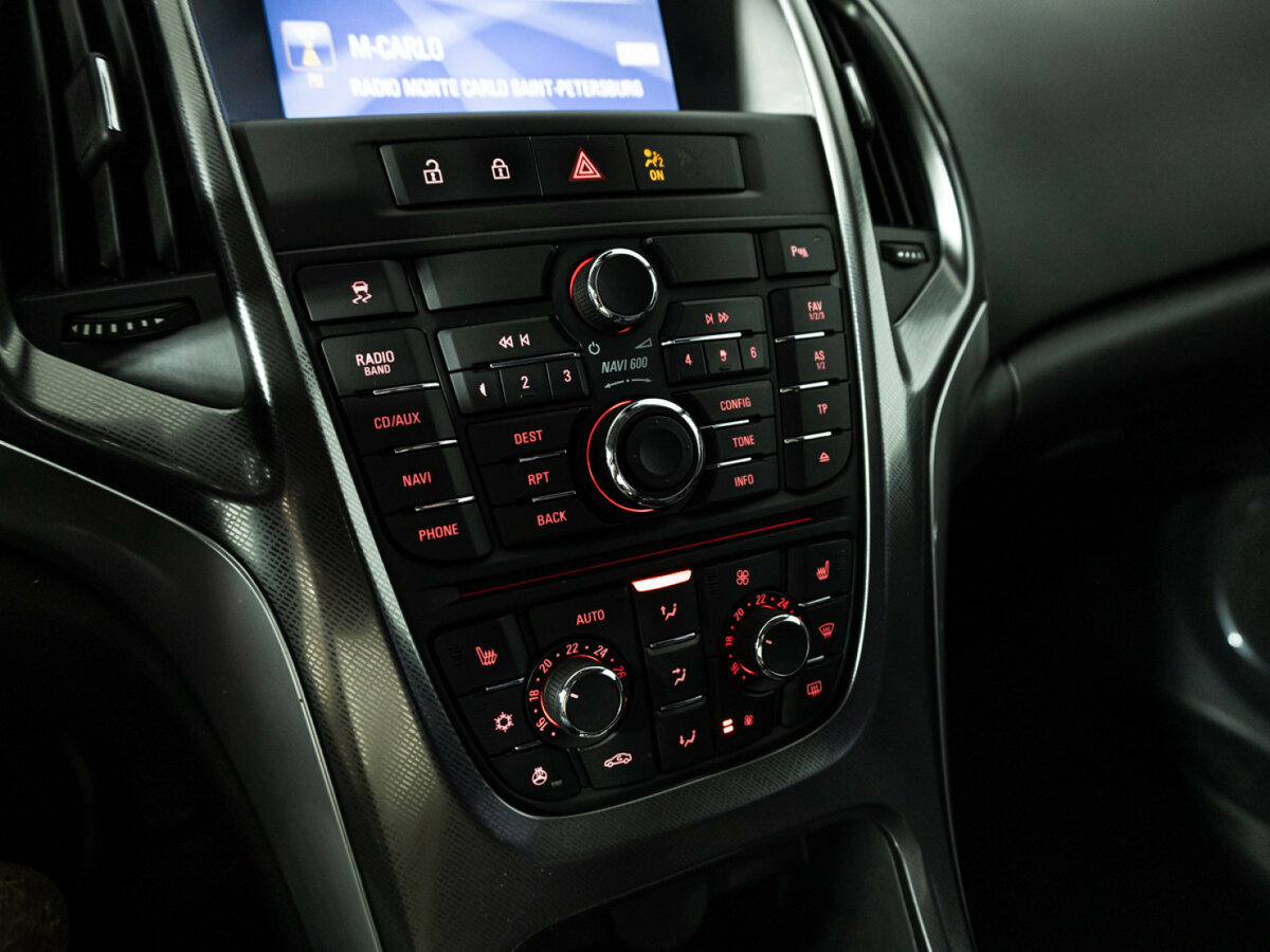 Опель Астра б/у, 2012, Автоматическая. Фото: #16