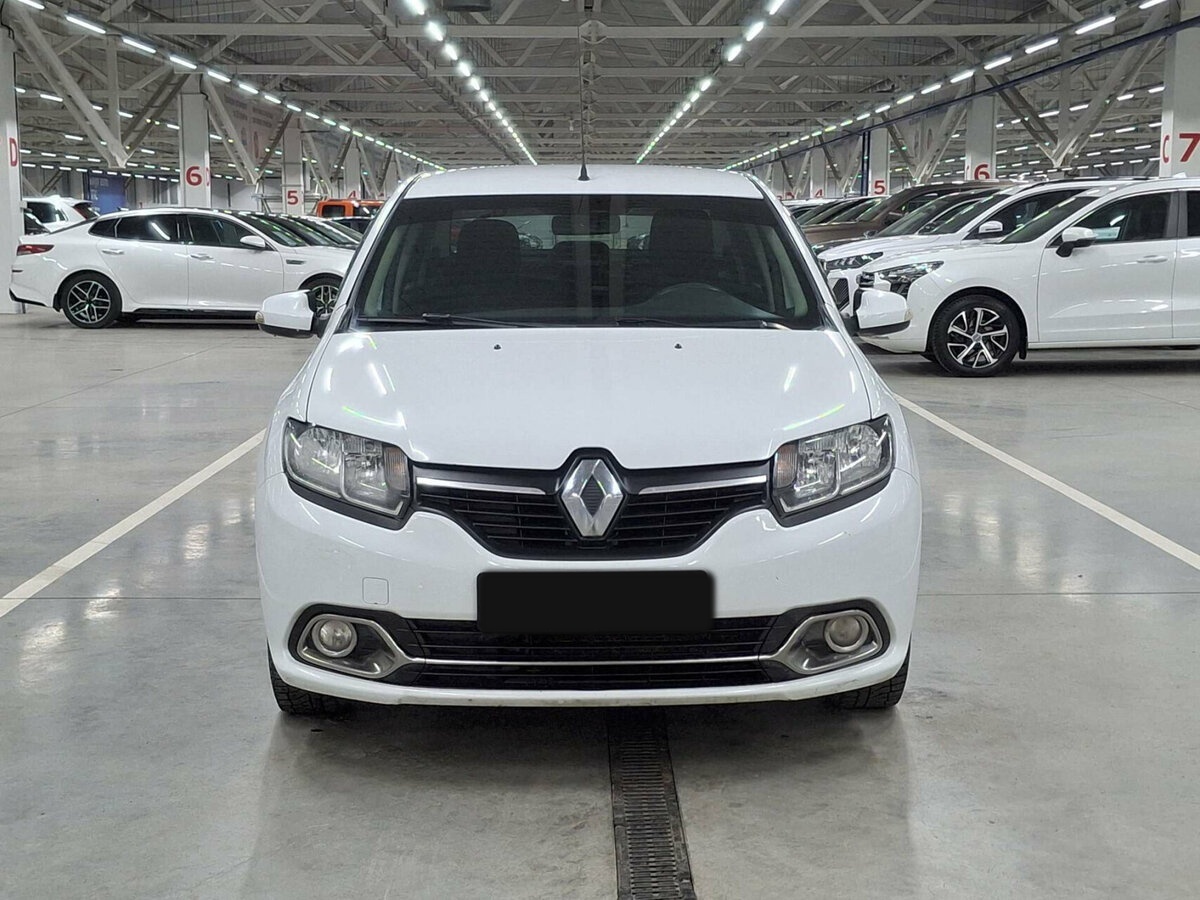 Рено Логан б/у, 2017, Автоматическая. Фото: #1