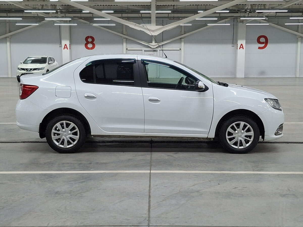 Рено Логан б/у, 2017, Автоматическая. Фото: #3