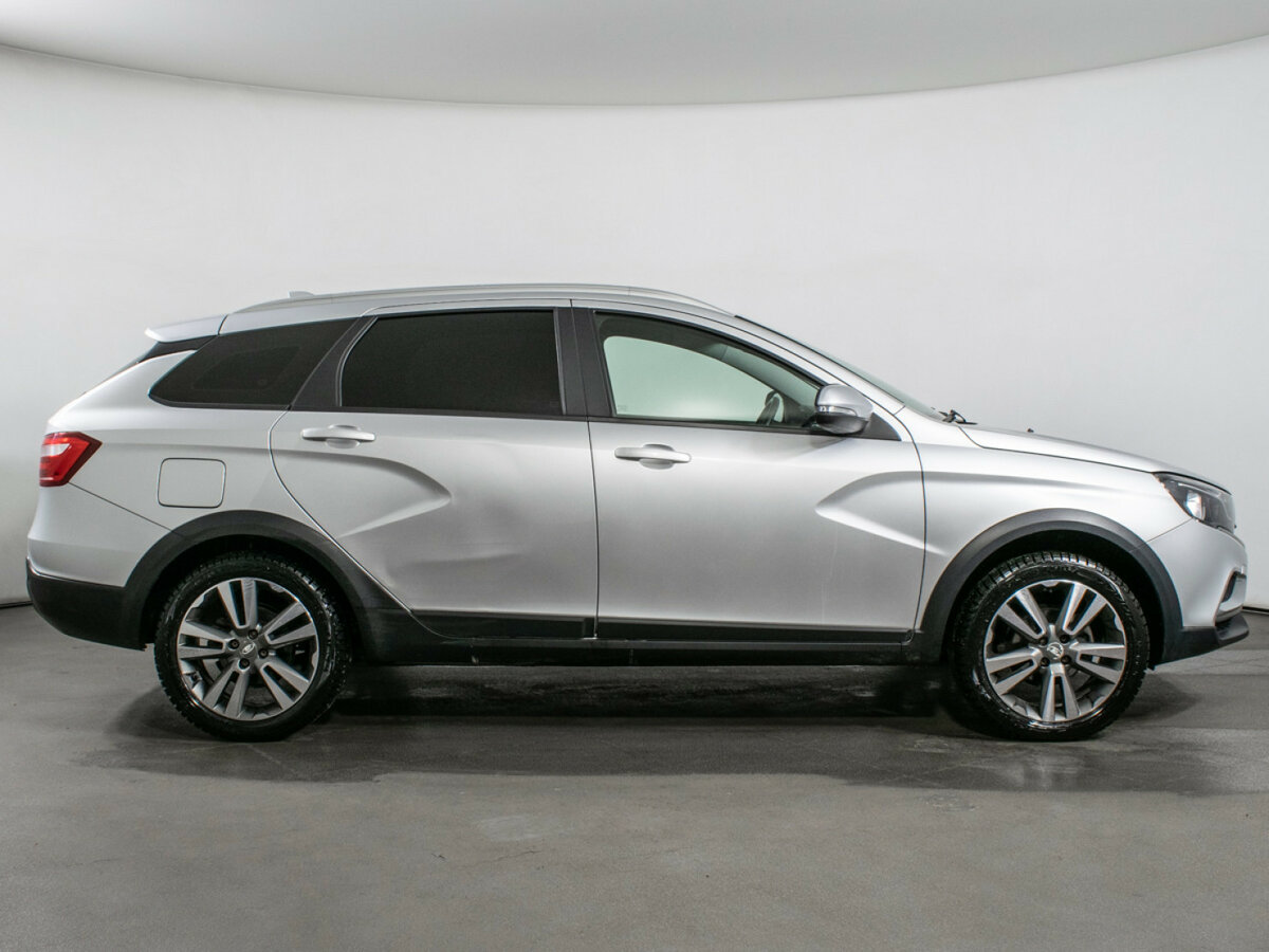 Лада (ВАЗ) Веста б/у, 2021, Механическая. Фото: #3