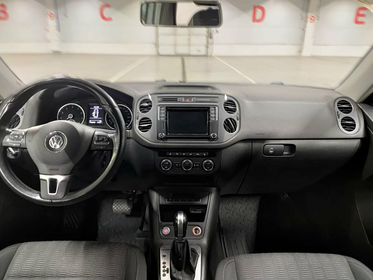 Фольксваген Тигуан б/у, 2016, Автоматическая. Фото: #13