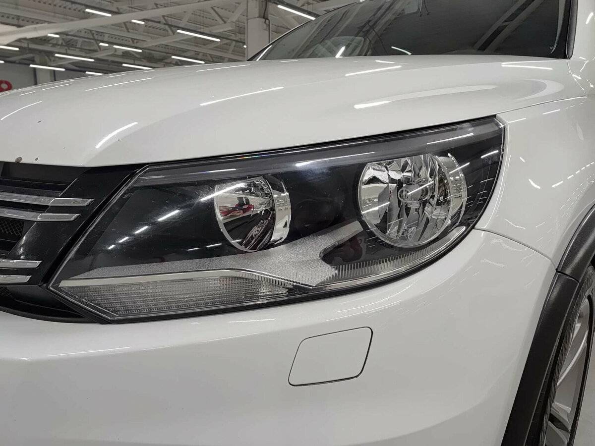 Фольксваген Тигуан б/у, 2016, Автоматическая. Фото: #16