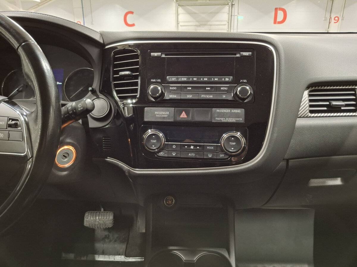 Митсубиши Оутлэндер б/у, 2015, Вариатор. Фото: #13