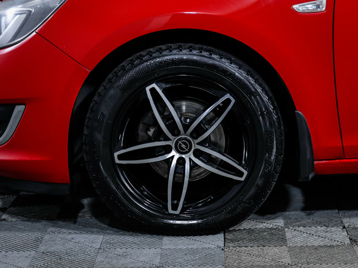 Опель Астра б/у, 2013, Автоматическая. Фото: #12